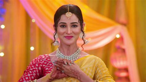 Watch Advocate Anjali Awasthi S3 Episode 596 on JioHotstar