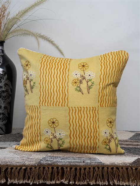 Floral Aari Hand-Embroidered Cushion Cover – Craftroots