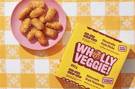 Cauliflower-Crusted Mozzarella Sticks : Mozzarella style Sticks