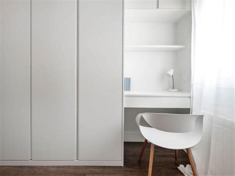 Wardrobe with Study Table Design 的图像结果