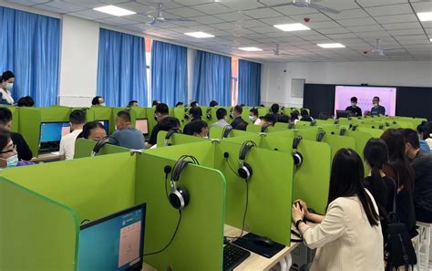 陕西高考外语口试18日开始 - 封面新闻