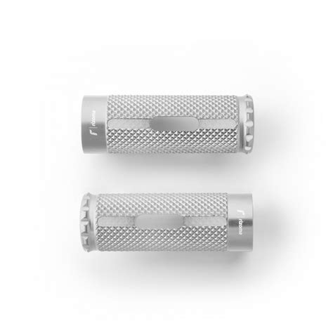 Rizoma Silver Anodized Pro Pegs ∅ 18 Mm Yamaha Yzf R1 (2020 - 22) Pair ...