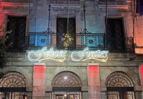 Llanes enciende la Navidad en sus cuatro puntos cardinales | Cope ...