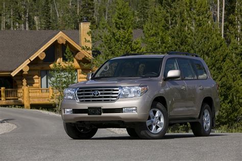 2010 Toyota Land Cruiser Image. Photo 16 of 58