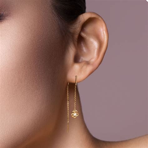 Avarta Jewellery Sui dhaga gold earring With 18k Gold & Diamond