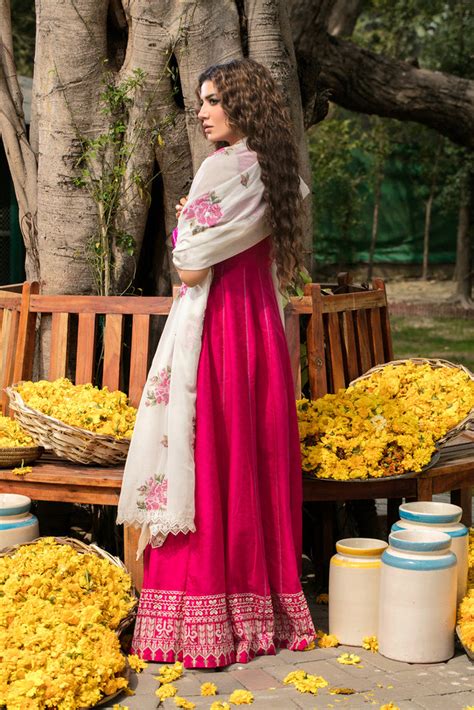 Saira Rizwan x Ittehad Luxury Lawn Collection – MORNI – YourLibaas