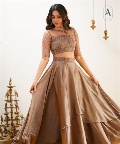 Premium Lehengas Online for Weddings & Bridal Wear | Akira The Couture