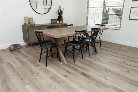 Aged Hickory | Windansea Vinyl Flooring | CALI
