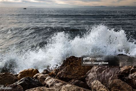An unusually high astronomical King Tide along California's coastline ...