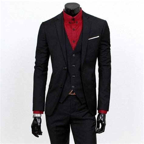 Red and Black Business Suit 的图像结果