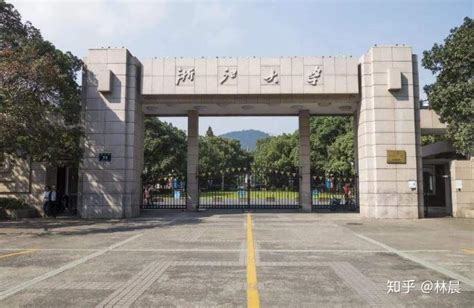 清华大学什么时候可以进去参观,暑假期间清华大学可以让人进去参观吗？-百答号