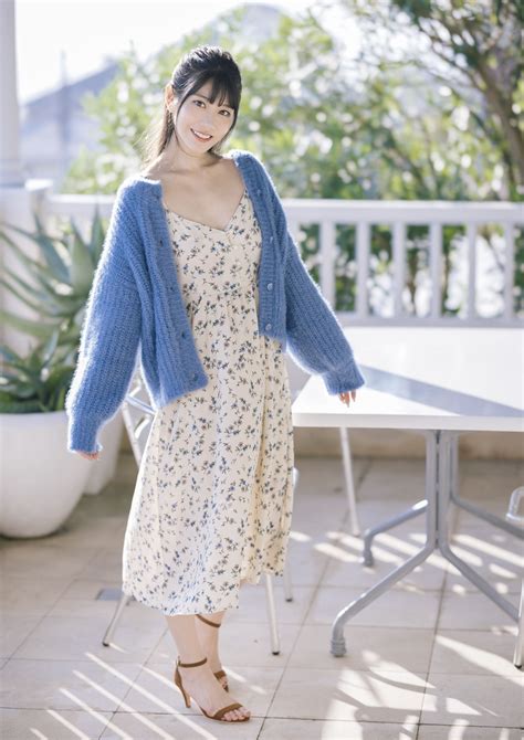 Libro de fotos de Kawakita Ayaka "Tan enamorada" - V2PH