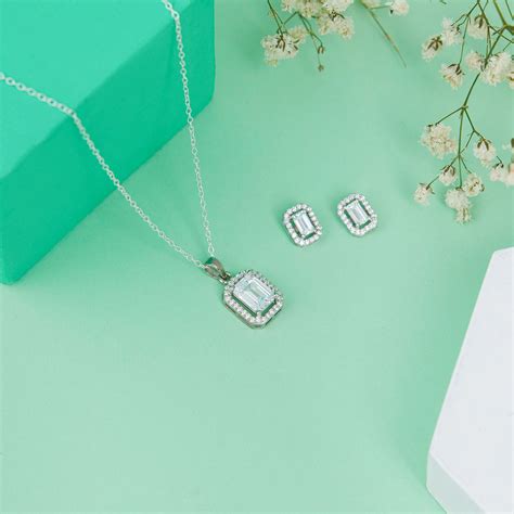 Anna Silver Emerald Halo Pendant Set for Women