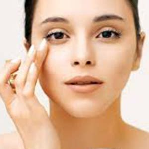 Mamaearth Aloe Turmeric Gel From 100% Pure Aloe Vera For Face, Skin ...