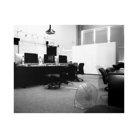 Computer Lab Drowing Image 的图像结果