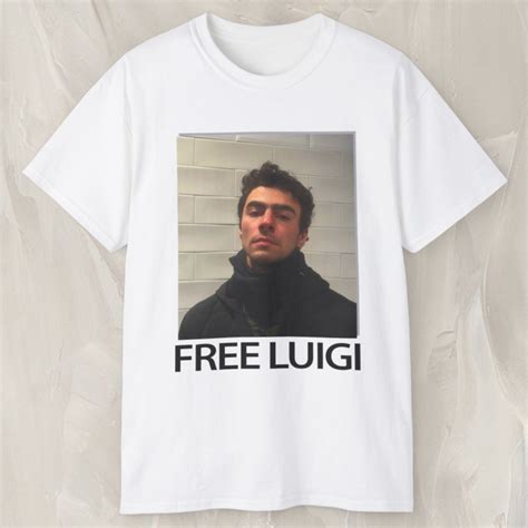 Free Luigi Mugshot Shirt - TokoPyramid