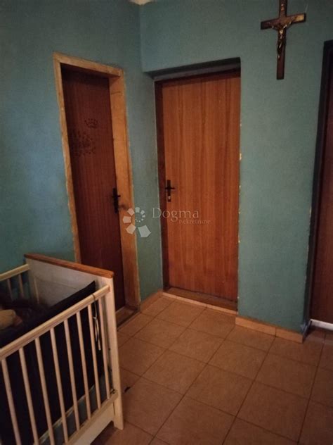 Kuća na prodaju u Donjem Mekušju, kuća, površina 410m2