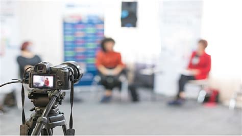 Mumbai: Strong Buzz About Former Tabloid Editor Being Wooed Back To ...