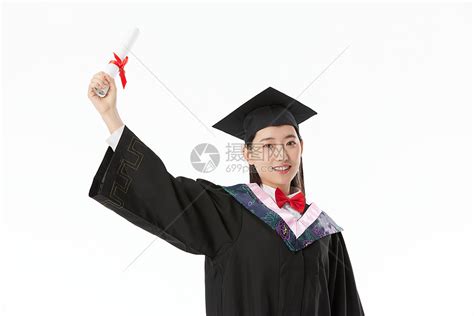 手拿毕业证的女大学毕业生高清图片下载-正版图片501717370-摄图网