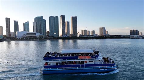 Miami Sunset Boat Cruise | Bayside’s Top Sunset Experience
