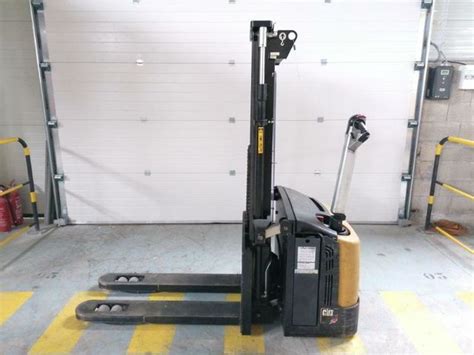 Gerbeur accompagnant Caterpillar - NSP12NI | 16359 | Contact CAPM IDF