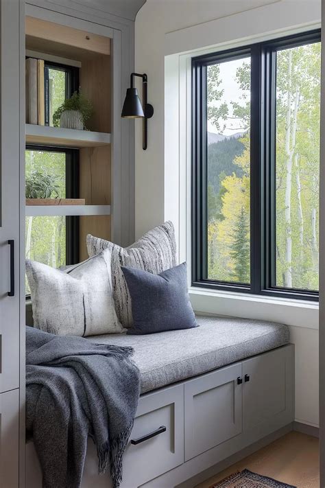 25 Creative Window Seat Ideas to Create a Cozy Reading Retreat