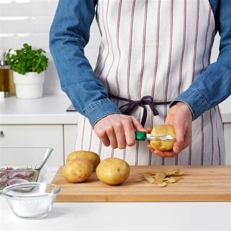 UPPFYLLD potato peeler, green - IKEA