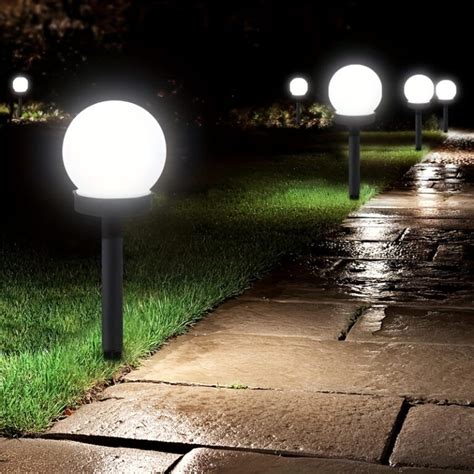 https://trendyreptiles.s3.amazonaws.com/wp-content/uploads/2024/07/07181012/SolarGlobeLights3packWaterproofCoolWhiteWirelessPathwayLighting-9-768x768.jpg