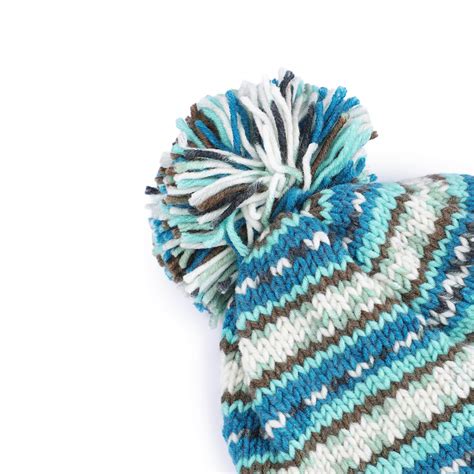 Icelandic Incas with Pompoms and Braids - 10477 – Magic Needles