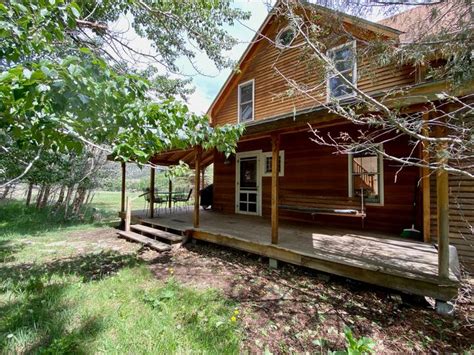 Grizzly Meadows Cottage: Tom Miner Basin - Houses for Rent in Emigrant ...