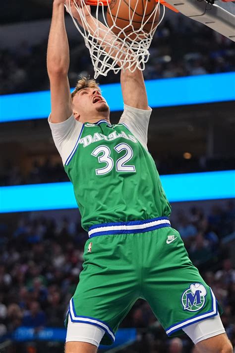 Cooper Flagg scores 22 points as Mavs beat Raptors 139-129 for 1st win ...