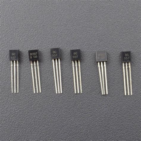 100 pcs Assorted transistors combo BC547 BC557 2N2222 – REES52