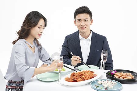 情侣在餐厅吃饭高清图片下载-正版图片500806409-摄图网