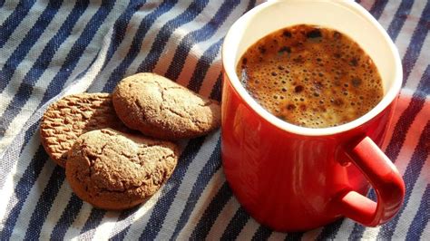 És realment més saludable menjar cinc cops al dia?