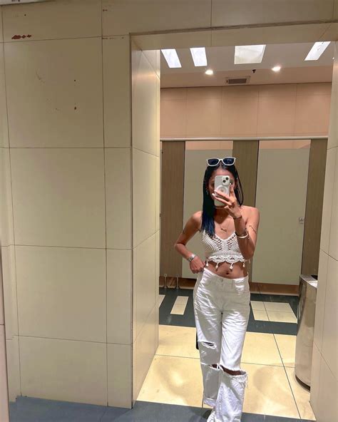 ROSE VEGA | “In order to be irresponsible one must always be different” #rose🌹 #rosevega # ...