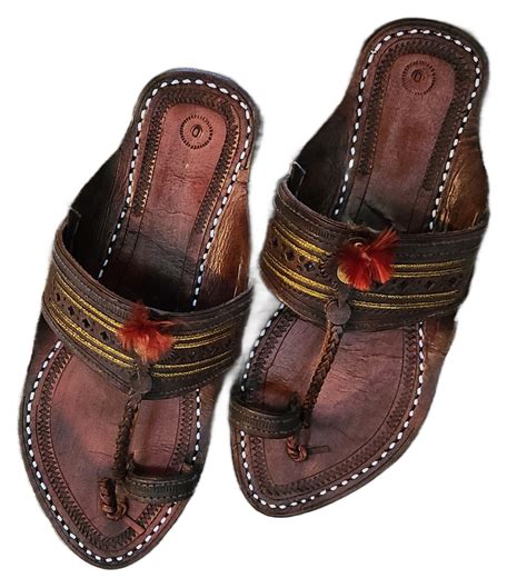 Niira.co: India’s Top Kolhapuri Chappal Brand – NIIRA.CO