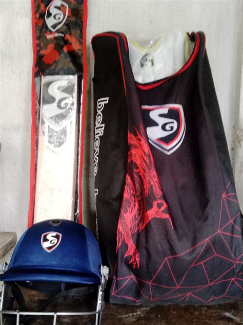 SG Premium Combo KIT Size Full with Helmet : Amazon.in: Sports, Fitness ...