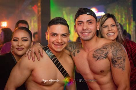 Desnudo Clubs California