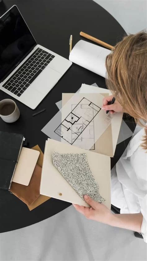 Interior Designer at Work 的图像结果