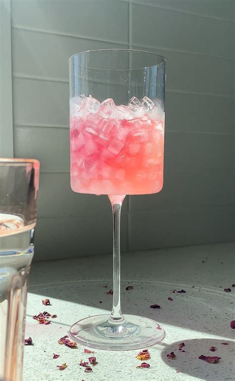 Mixed Drinks With Pink Gin at Willy Booth blog