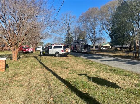Chief: One hospitalized after house fire in Spartanburg County