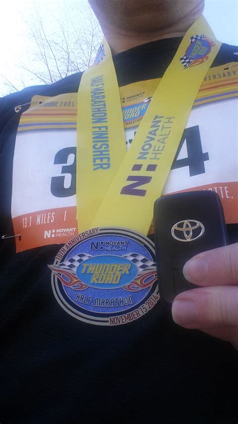 Race Report: 2014 Thunder Road Half Marathon – The Key Runner