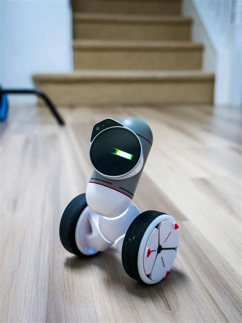 Mini Robot From Old Keyboard 的图像结果