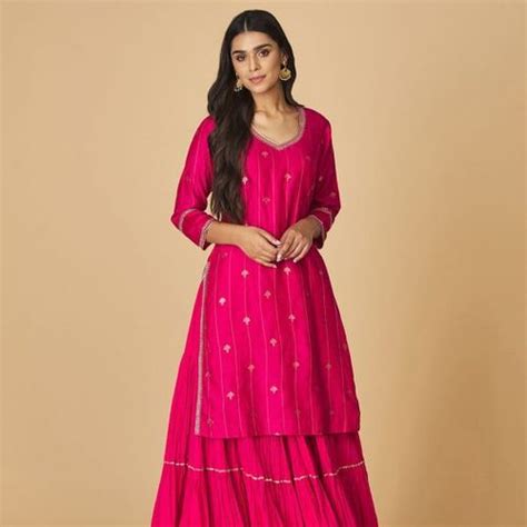 Be a head turner with these beautiful ethnic Diwali dresses for women