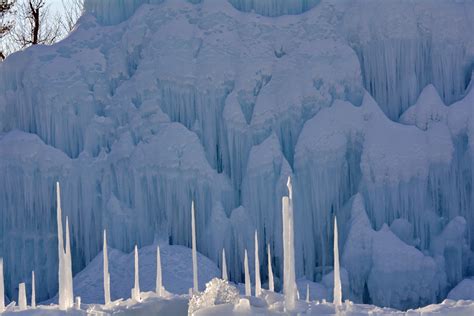 Ice Castles in Lincoln New Hampshire - Mommy's Fabulous Finds