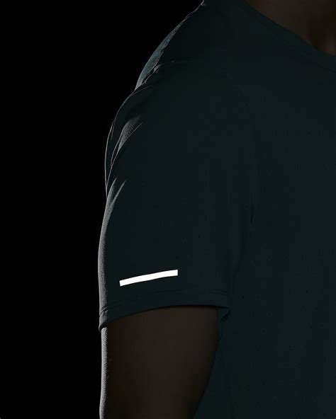 Nike Running Division Men's Dri-FIT ADV Short-Sleeve Running Top. Nike IN