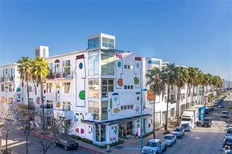 11179 Weddington St, North Hollywood, CA 91601 | LoopNet