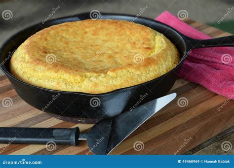 Southern Cast Iron Skillet Corn Bread Stock Image - Image of baked ...