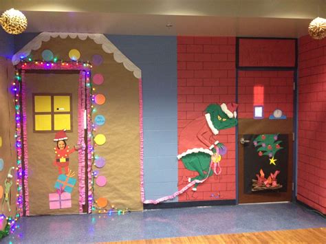 Sneaky Grinch! | Door decorating contest, Preschool christmas ...