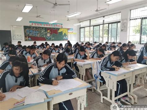 南宁市一职校组织开展2022级新生升学班摸底考试-广西新闻网